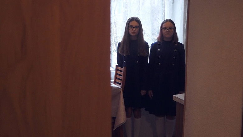 кадр из фильма Девочки