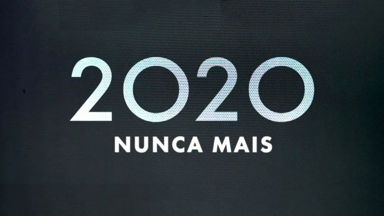 кадр из фильма 2020, тебе конец!