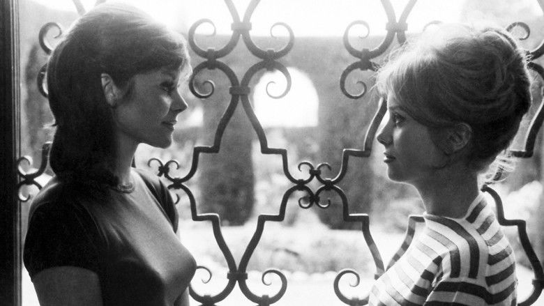 кадр из фильма Сатана там правит бал