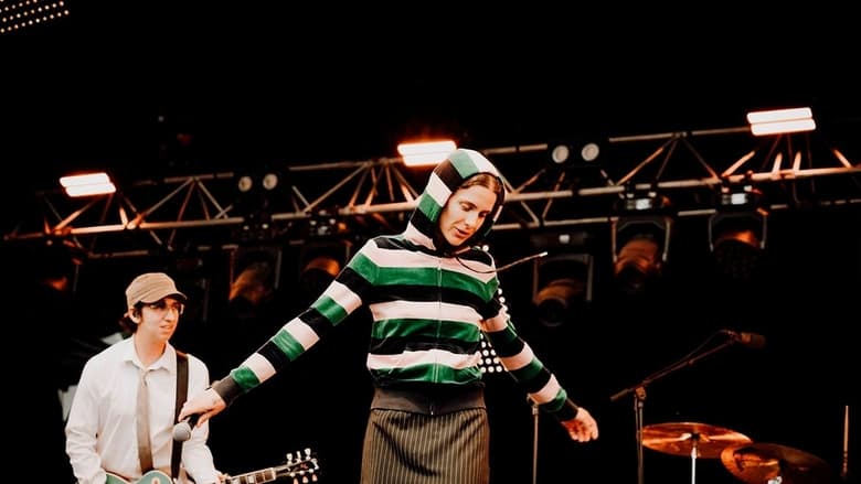 кадр из фильма Bar Italia - La Route du Rock 2024