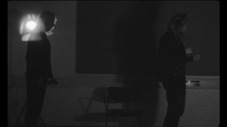 кадр из фильма Put on a Face