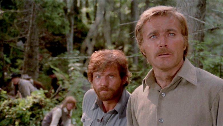 кадр из фильма Белый Клык