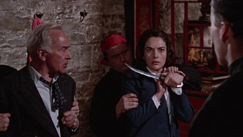 кадр из фильма Лицо Фу Манчу