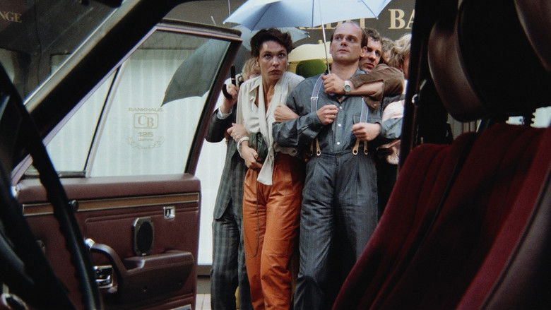 кадр из фильма Кошка