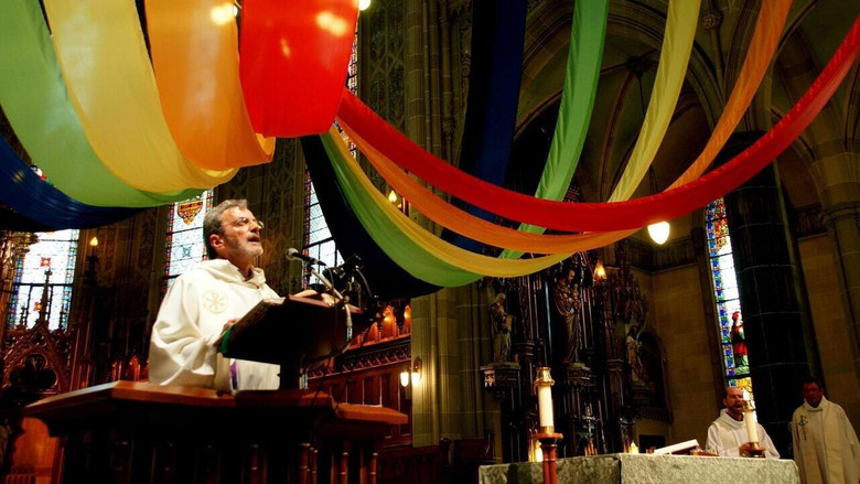 кадр из фильма Raymond Gravel, un sacré curé!