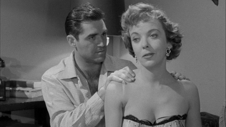 кадр из фильма Личный ад № 36