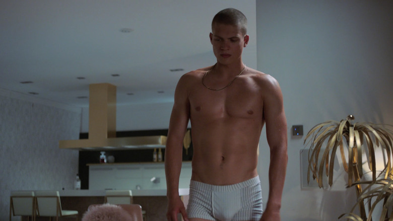 кадр из фильма Просто друзья