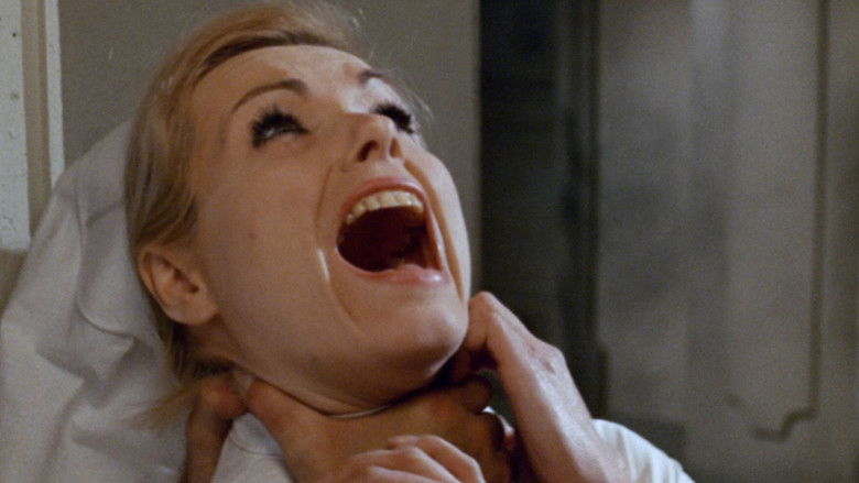 кадр из фильма Синяя рука