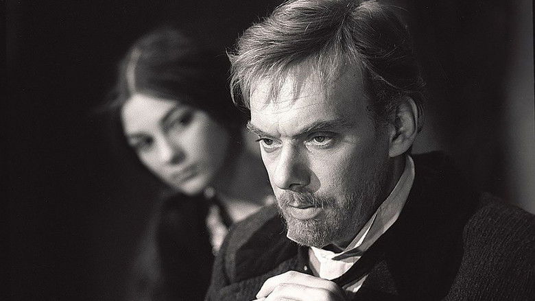 кадр из фильма Живой труп