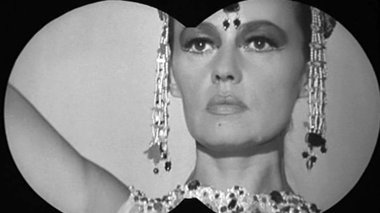 кадр из фильма Мата Хари, агент Н21