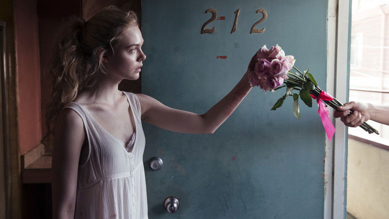 кадр из фильма Неоновый демон