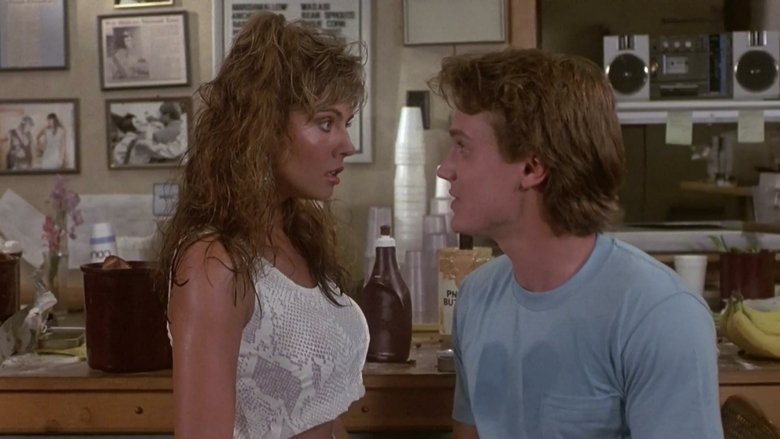 кадр из фильма Возвращение Помидоров-Убийц