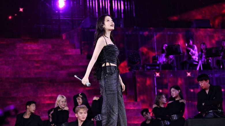 кадр из фильма IU [HEREH] WORLD TOUR IN SEOUL