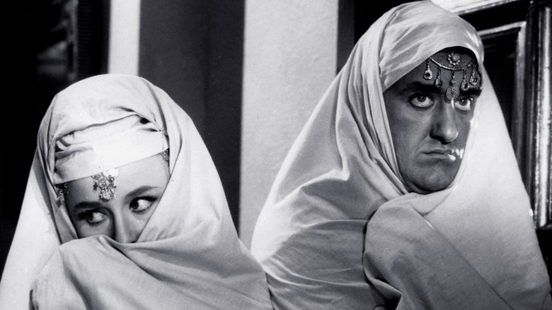 кадр из фильма Так держать, шпионы!