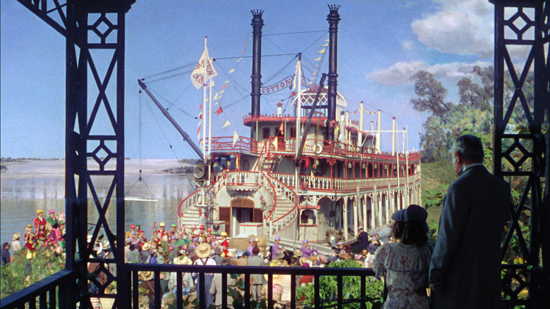 кадр из фильма Плавучий театр