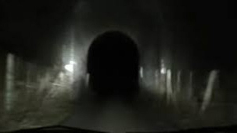 кадр из фильма No Through Road