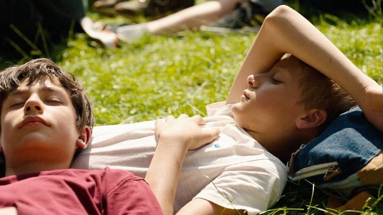 кадр из фильма Близко