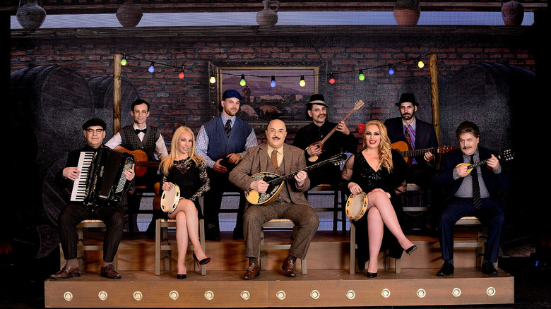 кадр из фильма Με παρέσυρε το ρεύμα