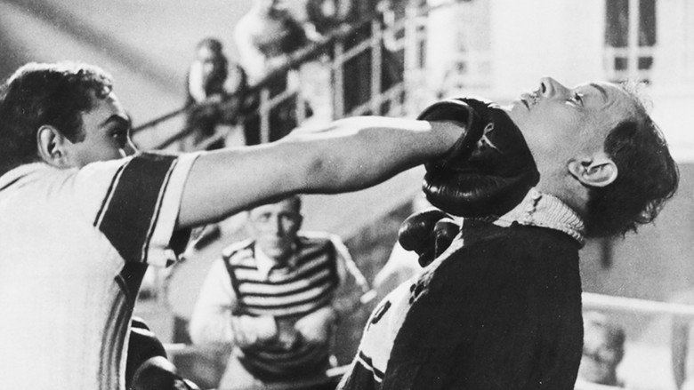 кадр из фильма Первая перчатка