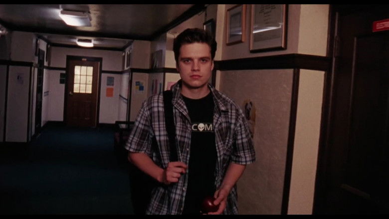 кадр из фильма Red Doors