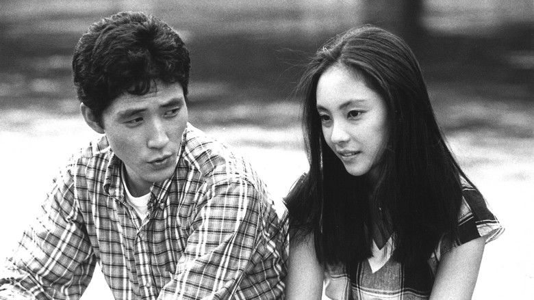 кадр из фильма Слушай песню ветра