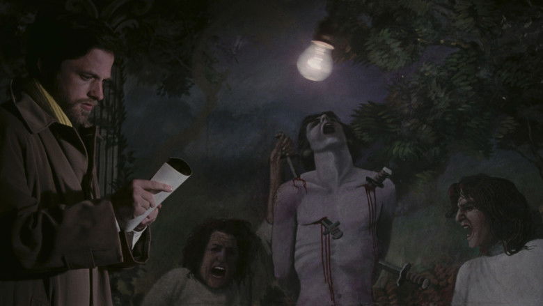 кадр из фильма Дом со смеющимися окнами