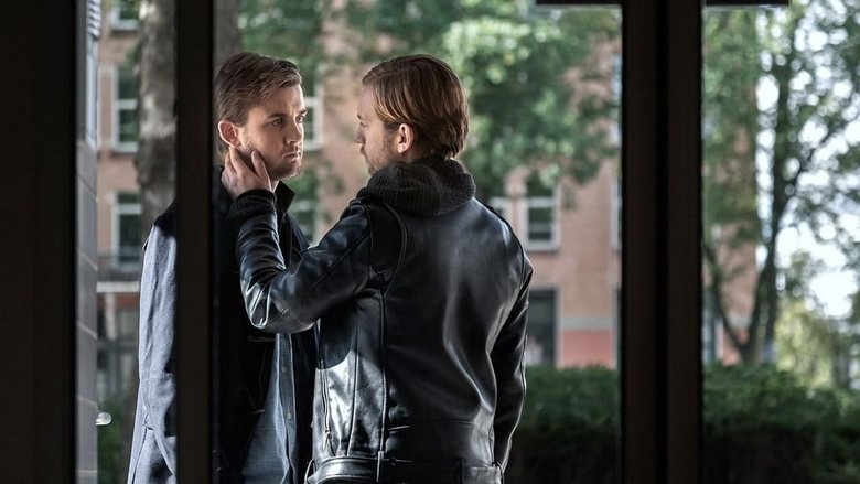 кадр из фильма Boys on Film 18: Heroes