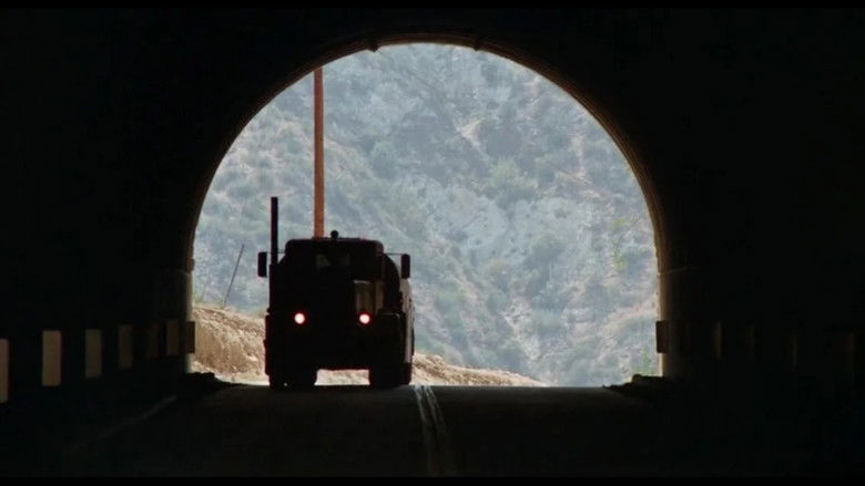 кадр из фильма Дуэль