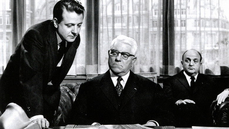 кадр из фильма Сильные мира сего