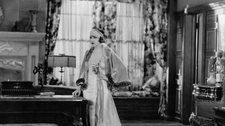 кадр из фильма Miss Bluebeard