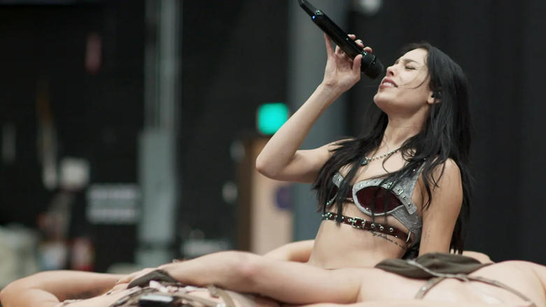 кадр из фильма DANNA: Tenemos que hablar - Un filme de Childstar