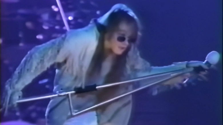 кадр из фильма Guns N' Roses:  Live In Oklahoma City