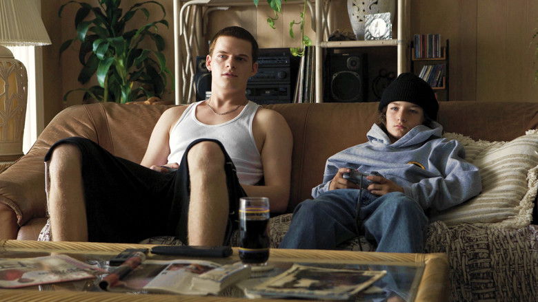 кадр из фильма Середина 90-х