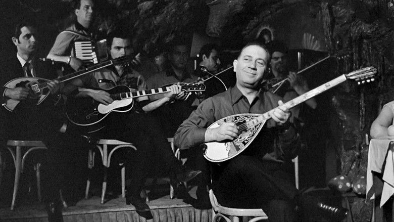 кадр из фильма Ποιος Θανάσης!