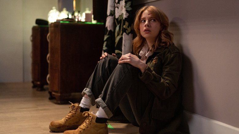 кадр из фильма Девушка в окне