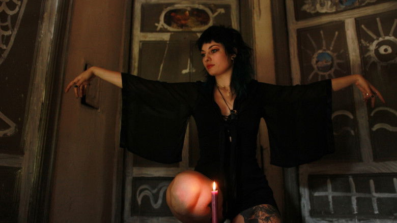 кадр из фильма Coven