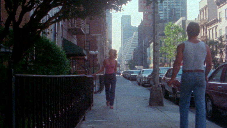 кадр из фильма Hot Honey