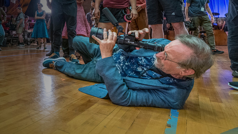 кадр из фильма Что-то Грядёт: Документалка по 