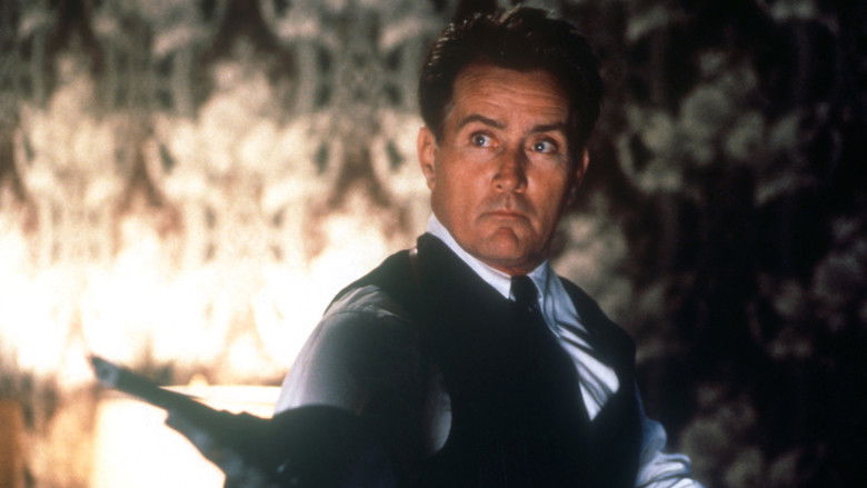 кадр из фильма Диллинджер и Капоне