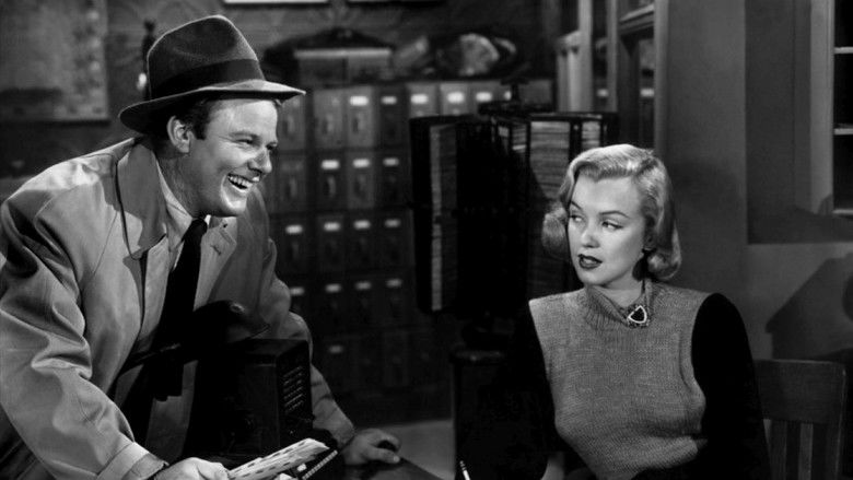 кадр из фильма В родном городе