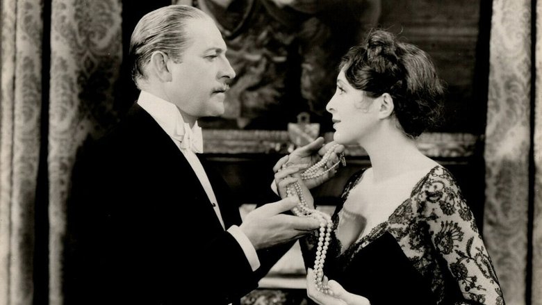 кадр из фильма Her Private Life