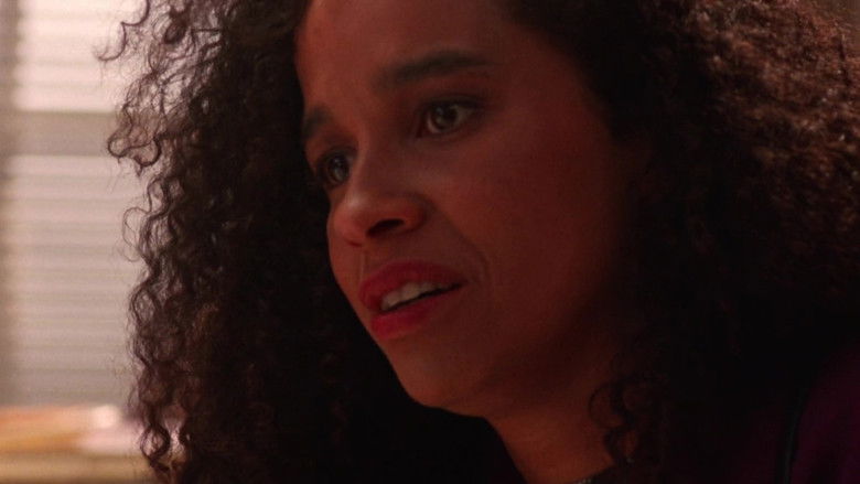 кадр из фильма Инопланетянин в чужом теле