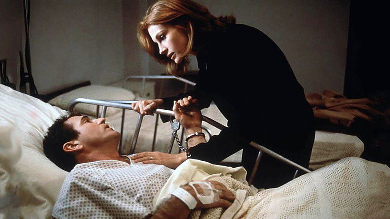 кадр из фильма Теория заговора