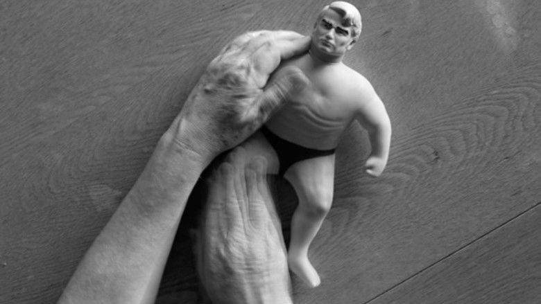 кадр из фильма Toxico