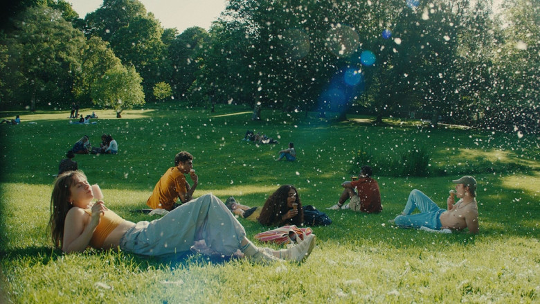 кадр из фильма Живи сейчас