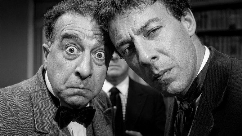 кадр из фильма Edi İle Büdü Tiyatrocu