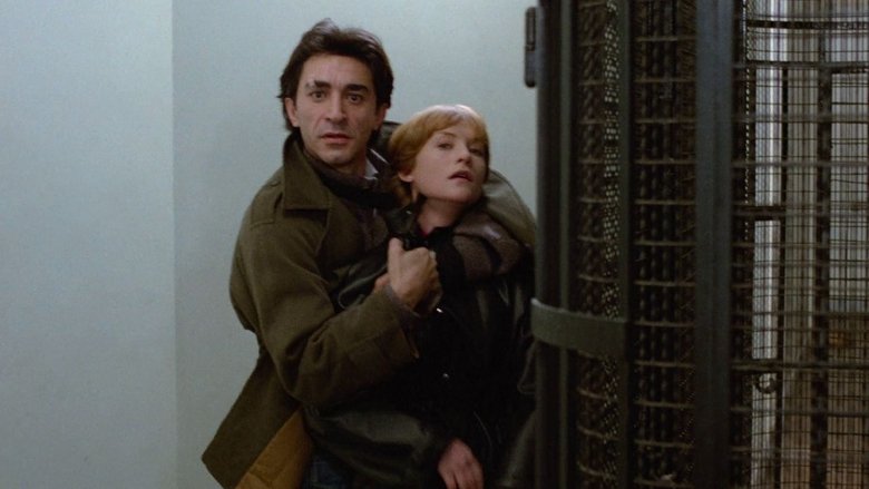 кадр из фильма Потаскушка