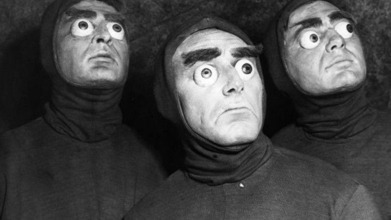 кадр из фильма Killers from Space