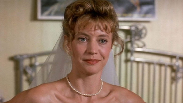 кадр из фильма Arriva la bufera