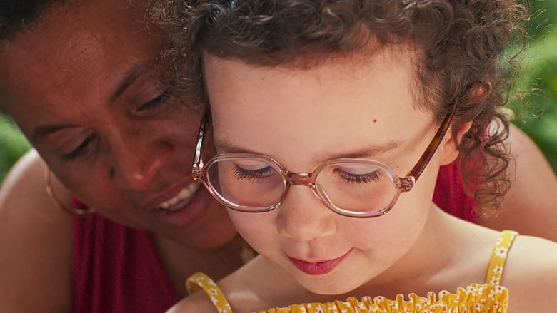 кадр из фильма Àma Gloria